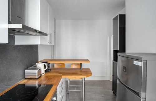 Saint-Vincent-de-Paul Apartment | Blueground | Pigalle, near shops