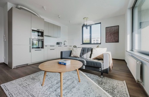 Prague 3 Apartment | Blueground | Prague 3, new build & balcony (PRG-37)