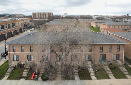 Near West Side Apartment | Blueground West Loop gym roof nr Union Park CHI-1050