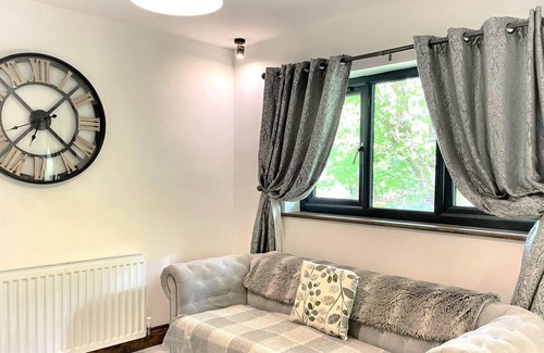 Llanybri House | BlueStone-Hot Tub-Woodlandlodges-Pembrokeshire-Tenby