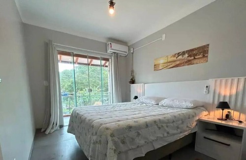 Barra da Lagoa House | BnB Praia Mole e Barra da Lagoa - Casa Inteira