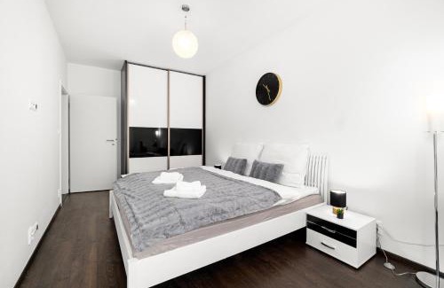 Ostrava Apartment | BNB New Beautiful Apartment in the Center of Ostrava with option Garage Parking