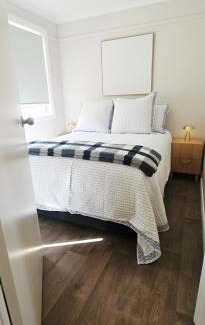 Leeton House | BNB on Cypress
