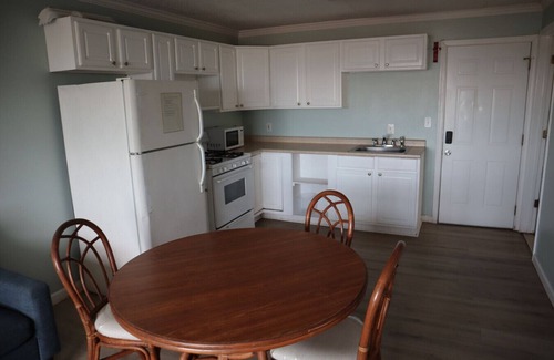 Ocean City Apartment | Boardwalk Bliss – Oceanfront Escape 3