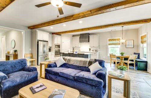 Lavonia House | Boat Dock and Lake Hartwell Access Family Getaway!