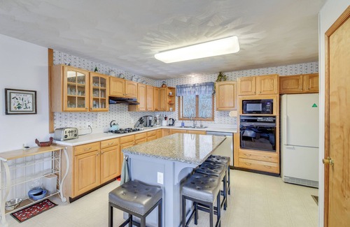 Town of Ledyard House | Boat, Grill & Unwind: Lakefront Cayuga Home!