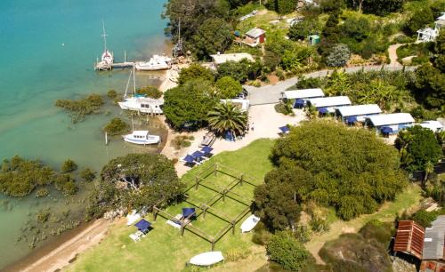 Surfdale Apartment | Boatsheds on the Bay, Waiheke Island