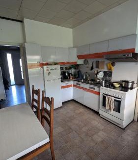 Waarloos House | Boboc's