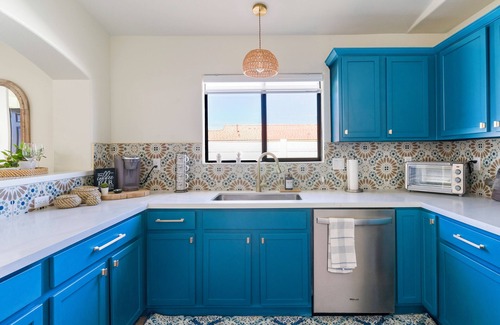 Desert Hot Springs House | Boho Desert Retreat-Saltwater Pool-Game Room-Sunsets