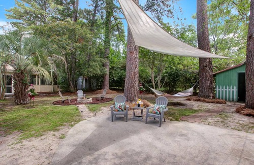 Garden City House | Boho House Mins To Downtown & Tybee Island + Pet Friendly