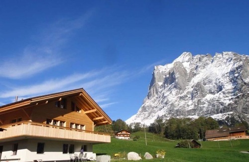 Grindelwald Ski Chalet | Boimenzüün 2 bed flat