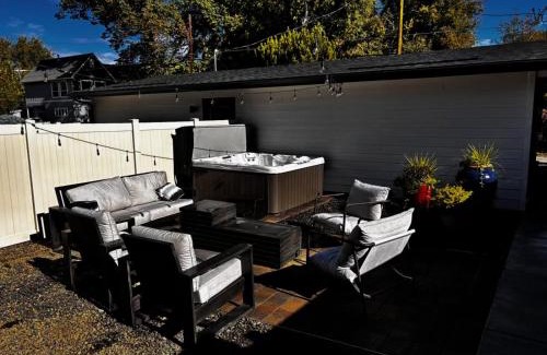 Sunset House | Boise Blue - North End -hot Tub -17 Mi To Bogus