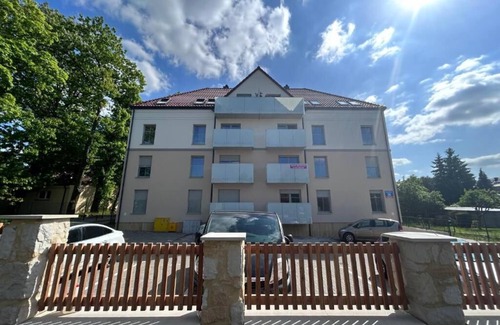 Boleslawiec Apartment | BoleslaviaApartments -Apartament Arte, parking free, stacja ładowania EV