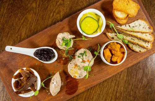 Wellington Hotel | Bolton Hotel