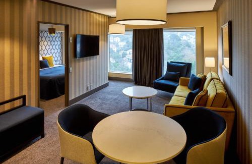 Wellington Hotel | Bolton Hotel