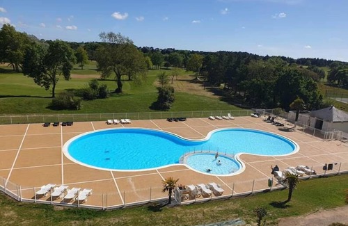 L'Aiguillon-sur-Vie House | Bon marché ! Maison avec terrasse privée | + Golf