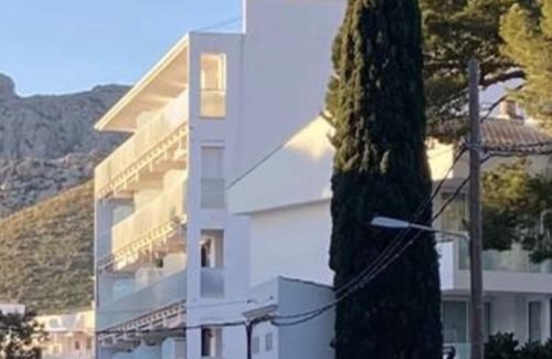 Puerto de Pollensa Apartment | Bonanca 2A - Beautiful apartment, 2 mins to beach, sleeps 4, use of pool & WIFI
