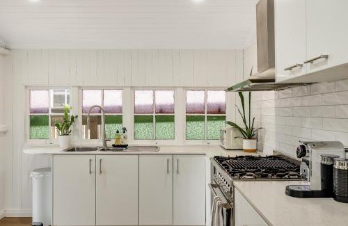 Toowoomba House | Bondi Cottage on Queens Park!