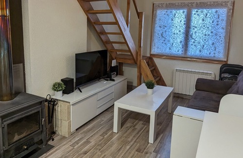 Villanua Apartment | Bonito Apartamento con Chimenea y Wifi en Villanúa