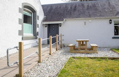 Broadford House | Bonnie Lodge by Broadford Hotel