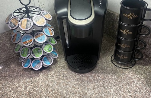 Eastside House | BonVoyage-Sleep&Sail-OvernightLayovers-Sleeps 8 Near Airport-Cruise Ports