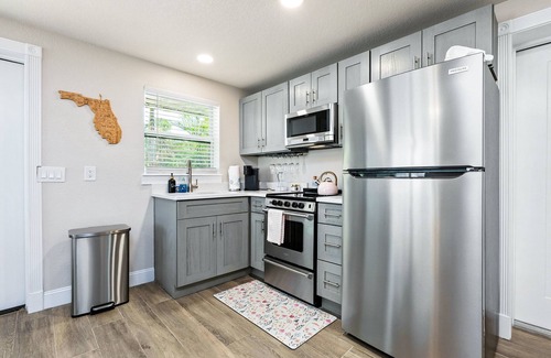 Siesta Key Condo | 🦩Book Me Baby! Wildflower Inn Siesta Key #3 Orchid🦩