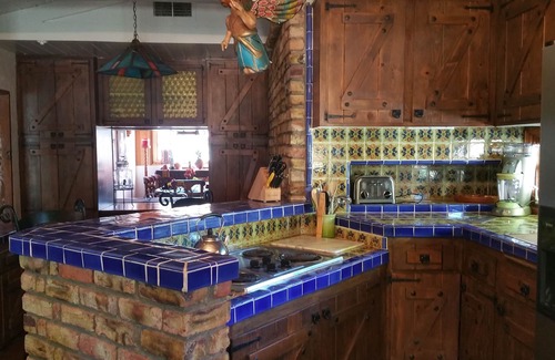 La Quinta Cove House | Book NOW! Beautiful 1930's historic Spanish Villa with detached guest casita