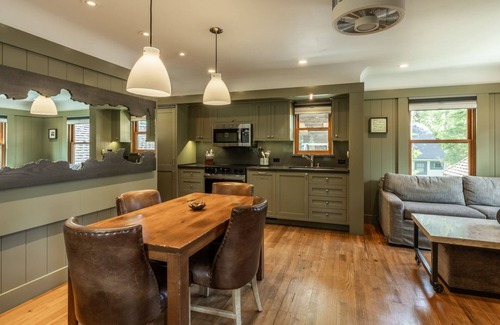 Homewood Cottage | Book Now for Fall! Newly Updated! Close to Lake and Ski! Community Fire Pit!