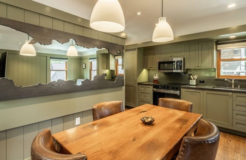 Homewood Cottage | Book Now for Fall! Newly Updated! Close to Lake and Ski! Community Fire Pit!