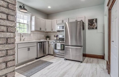 Guthrie House | BOOK NOW! *LANDRUN COTTAGE* Winter 2025
