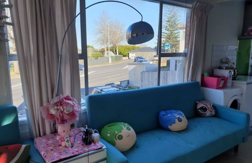 Waterview House | BOOK NOW! R2 CLEAN SANITIZED MODERN HOME NEAR CITY