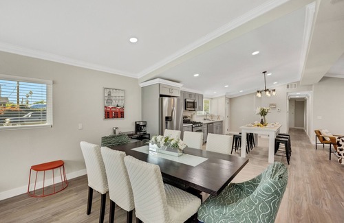 Southwest Anaheim House | BOOK NOW! Your vacation awaits your home for Disneyland and OC destinations.