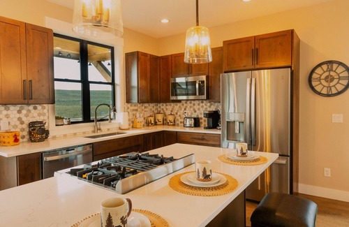 Grand Elk Ranch House | Book your summer trip! Hiking, biking, boating and shopping! Hot tub included!