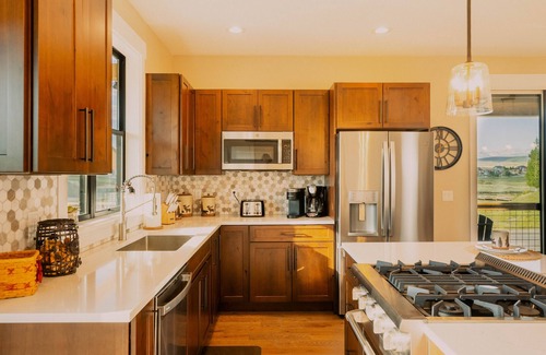 Grand Elk Ranch House | Book your summer trip! Hiking, biking, boating and shopping! Hot tub included!