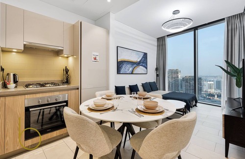 Dubai Apartment | Bookable - 2 Bedroom Sobha Waves, Sobha Hartland