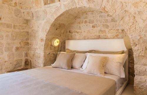 Cisternino Hotel | Borgo Canonica