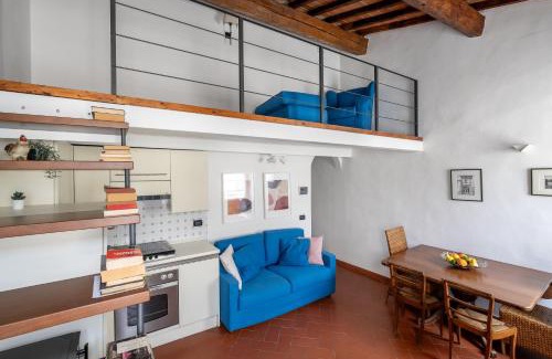 Sant' Ambrogio Apartment | Borgo la Croce 1830 Heritage Apartment