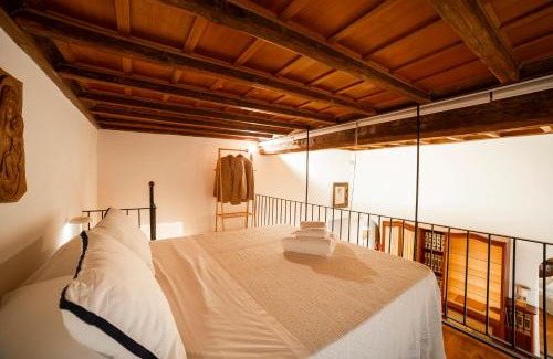 Rione XIV Borgo Apartment | Borgo Pio 64 - Vatican City