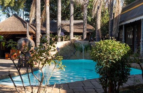Brackenhurst House | Borisimo's Guest House Alberton