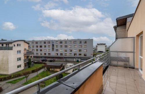 Libertow Apartment | Borkowska Comfort Apartment by BookingHost