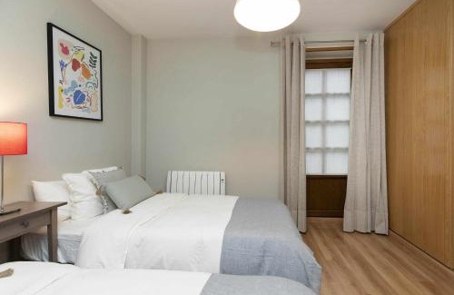 El Pueyo de Jaca Apartment | Bosque del Sapo by BeValle