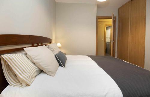 El Pueyo de Jaca Apartment | Bosque del Sapo by BeValle