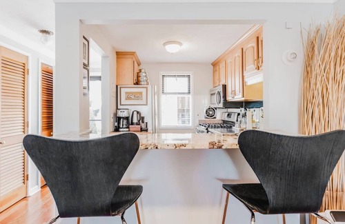 Norwood Condo | Boston - Norwood, Stylish Apartment