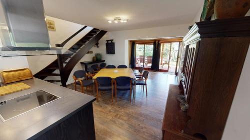 Balatonfured House | Botond haz