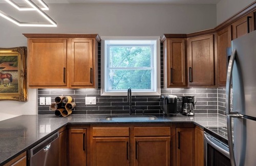 Hermann Apartment | Bottom left Billy the kid