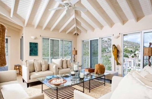 Dawn Beach Estates Villa | Bougainvillea (3/6 Rooms)