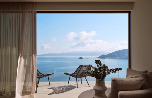 Marathias Villa | Bougainvillea Essence Villa