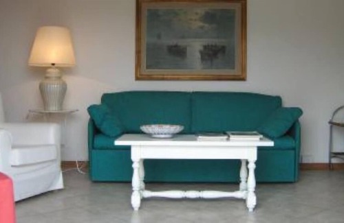 Porto Azzurro Apartment | Bouganvillae studio