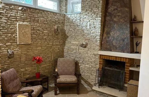 Bisceglie Apartment | Bouganvillea Pool & Sea