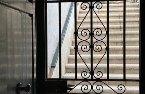 Bisceglie Apartment | Bouganvillea Pool & Sea